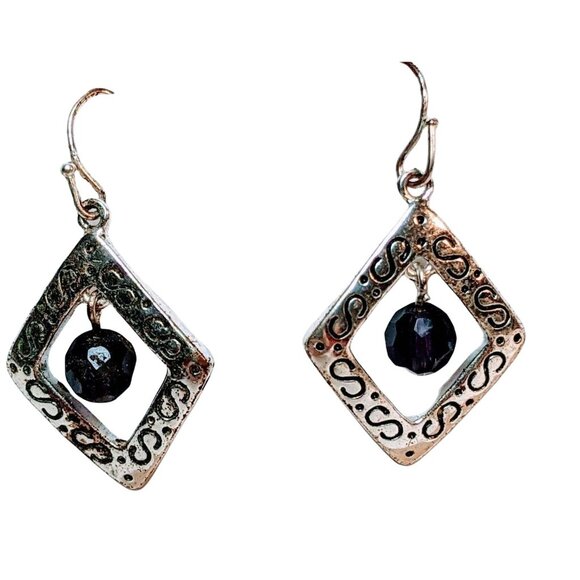 Handcrafted Silver-Tone Dangling Earrings W/ Etched Diamond Frame & Black Beads - Picture 4 of 6